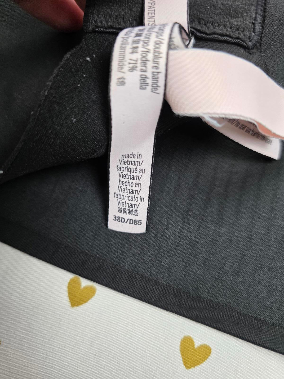 Victorias Secret Black Supportive Exercise Sports Bra 38D