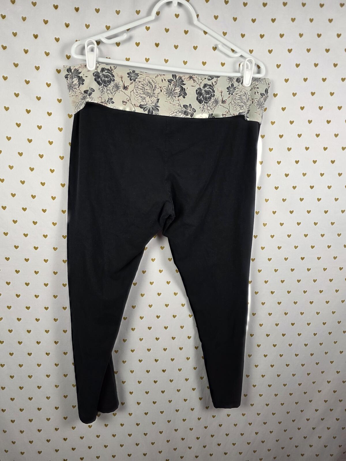 Victorias Secret XL Vintage FOLDOVER Leggings Yoga Pants Capri Skinny
