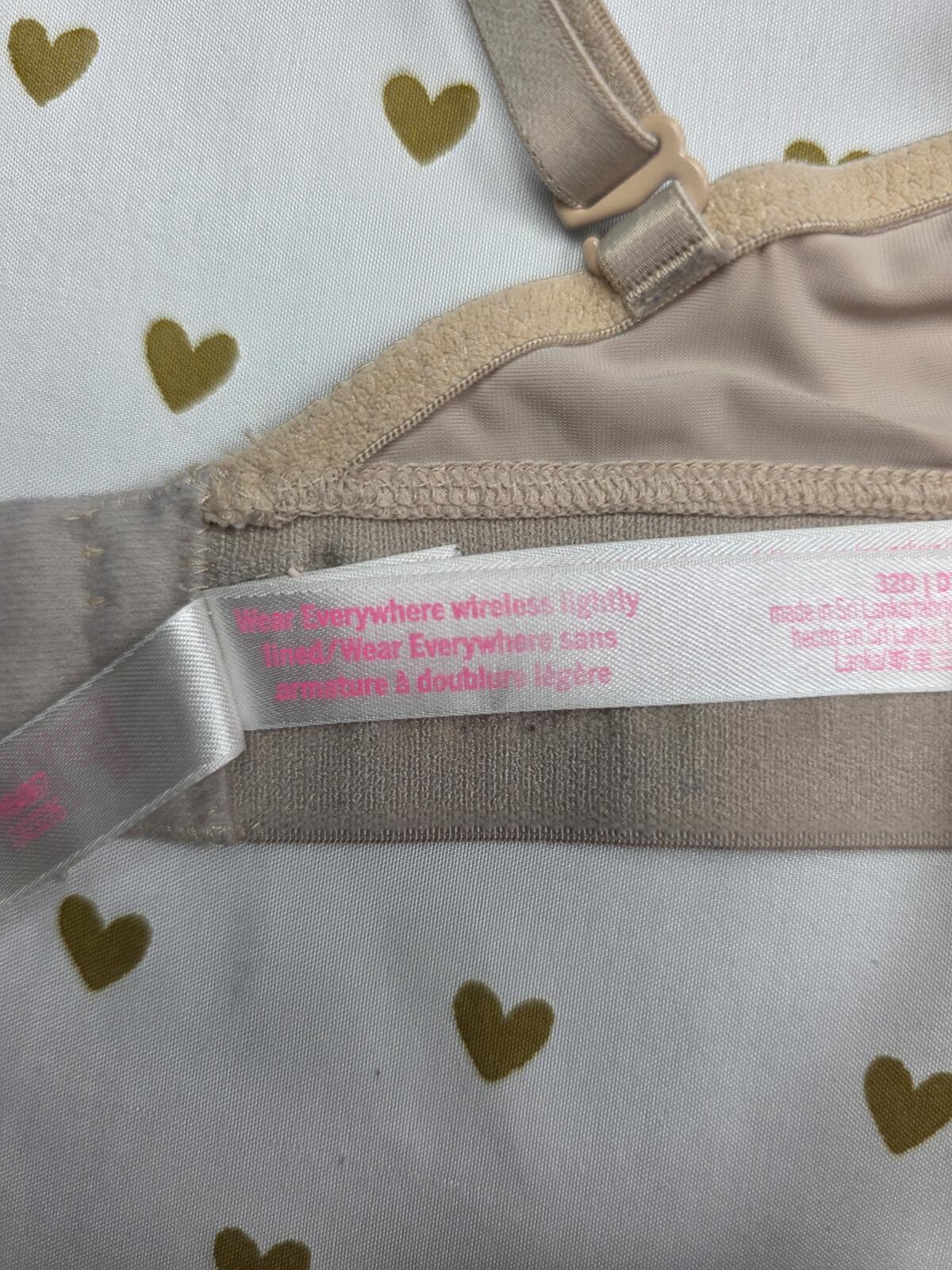 Victorias Secret PINK Beige Wireless No Wire Bra Wear everywhere 32D