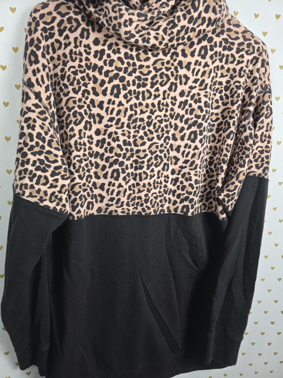 Victorias Secret Pink Cheetah Leopard Pullover Hoodie Logo MEDIUM