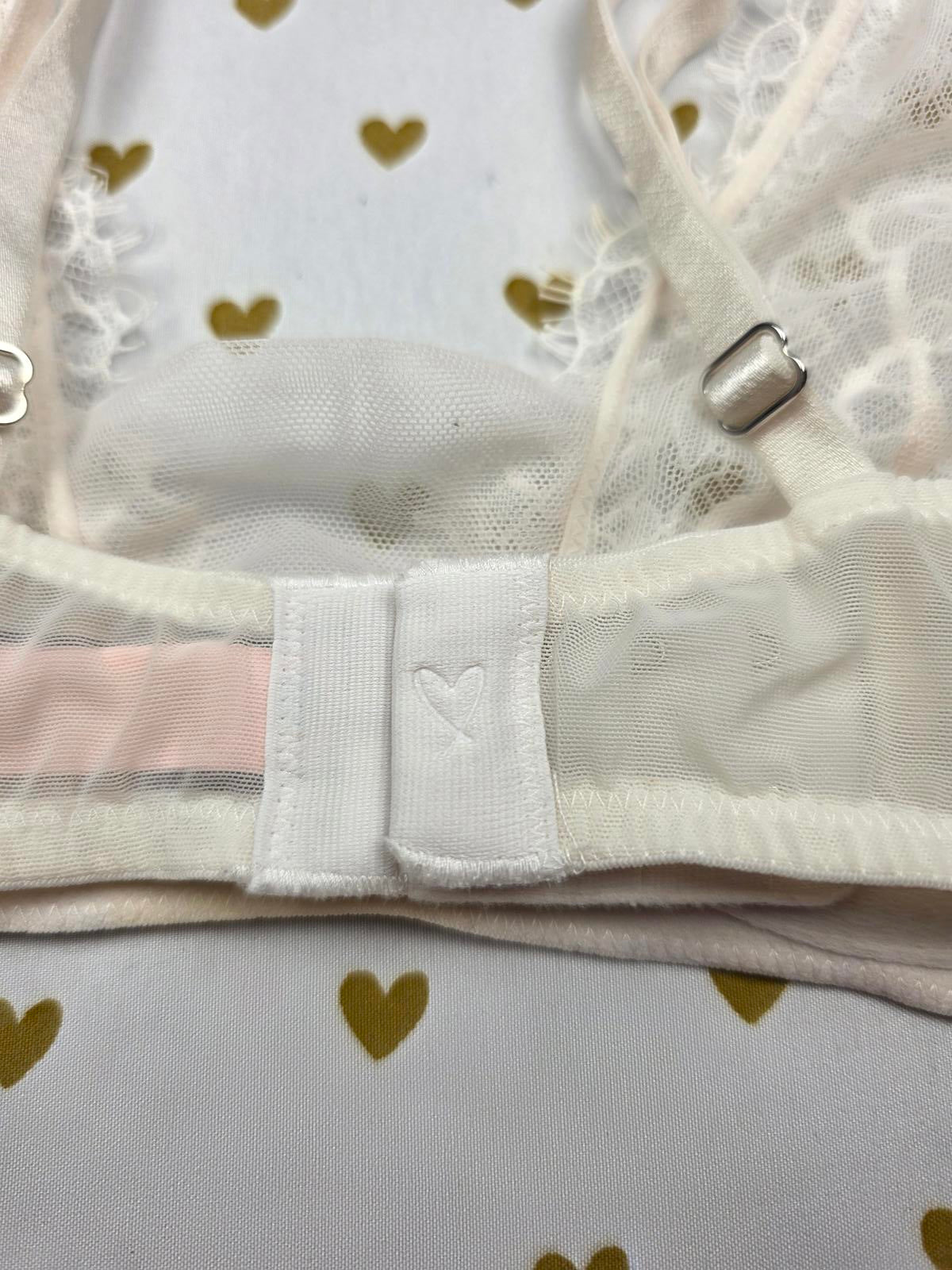 Victorias Secret Sheer White Dream Angels Lacey Unlined Plunge Bra 32B