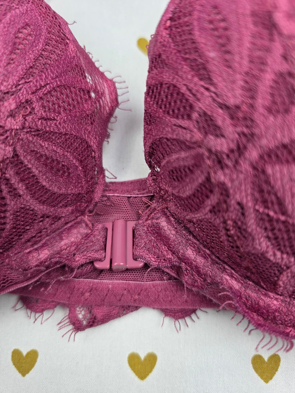 Victorias Secret PINK Racerback Lace Accent Bra Front Close 32B
