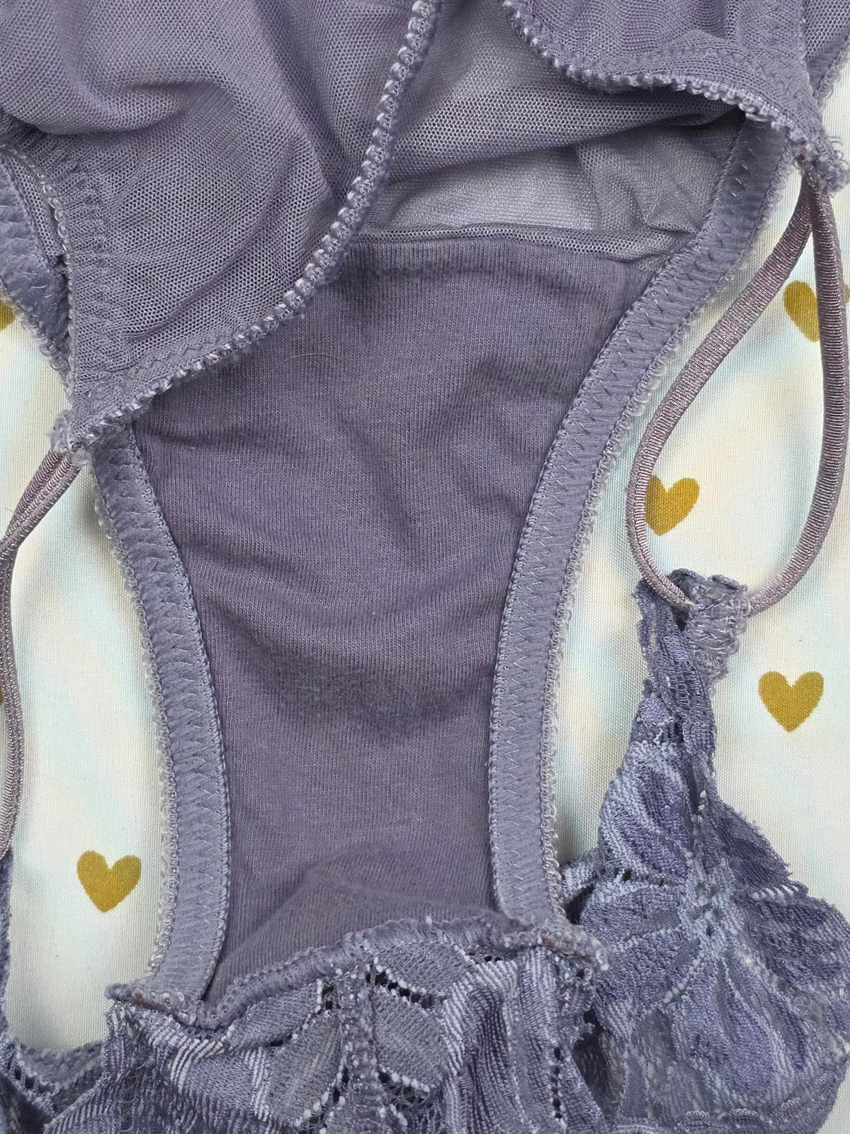 Victorias Secret VINTAGE y2K Lace Sheer String Bikini Panties MEDIUM