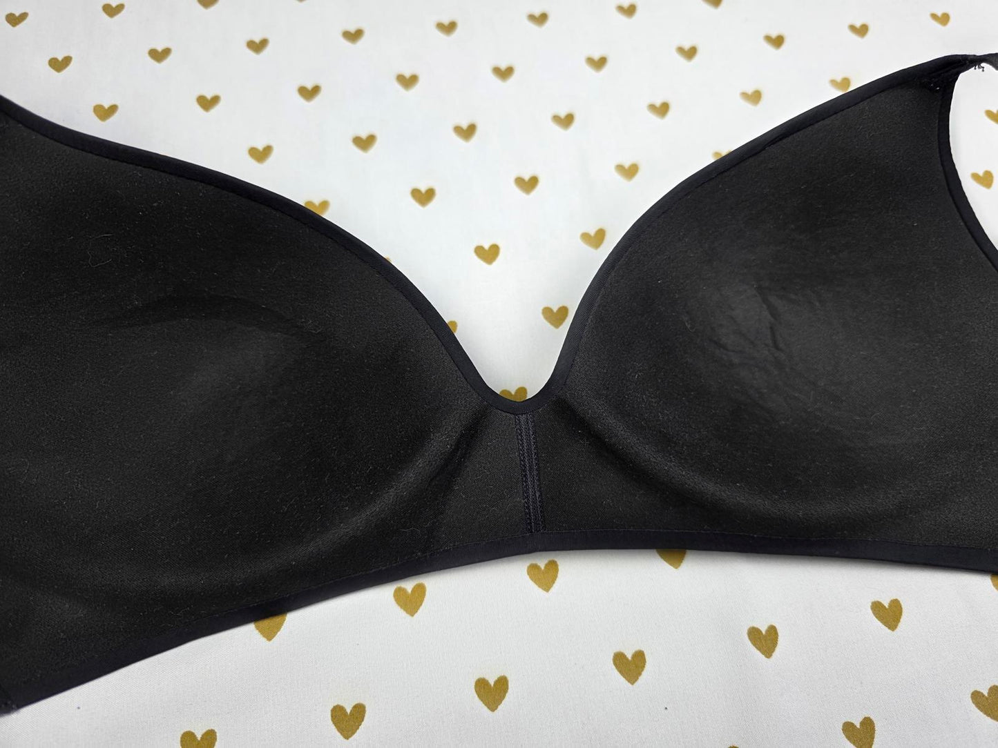 Victorias Secret Black T Shirt Wireless No Wire Lightly Lined Bra  34C