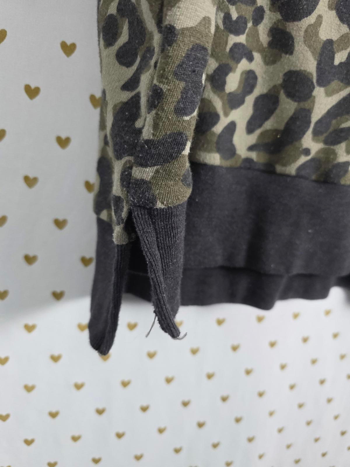 Victorias Secret Pink Camo CHeetah Leopard Slouchy Sweater Shirt LARGE
