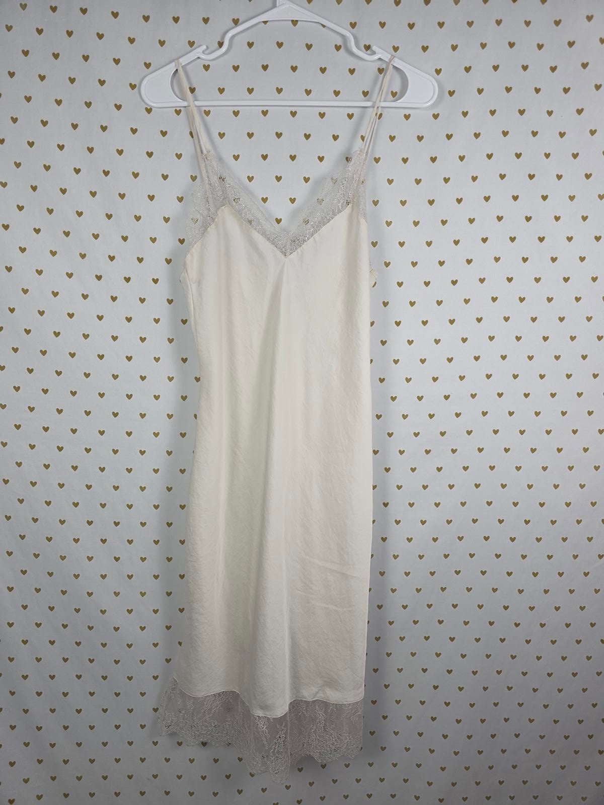 Victorias Secret White Sexy Satin Chemise Slip Lingerie Sleep Dress MEDIUM lace