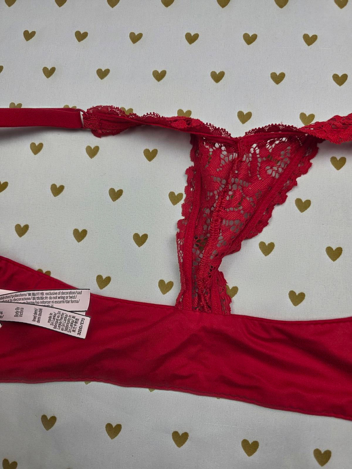 Victoria's Secret Red Racerback Front Close Body By Victoria Bra 32DD Demi