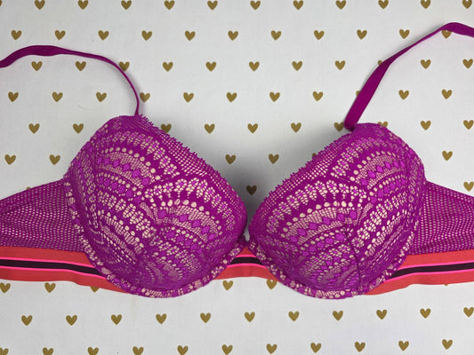 Victorias Secret Very Sexy Lightly Lined Plunge Bra 32DDD