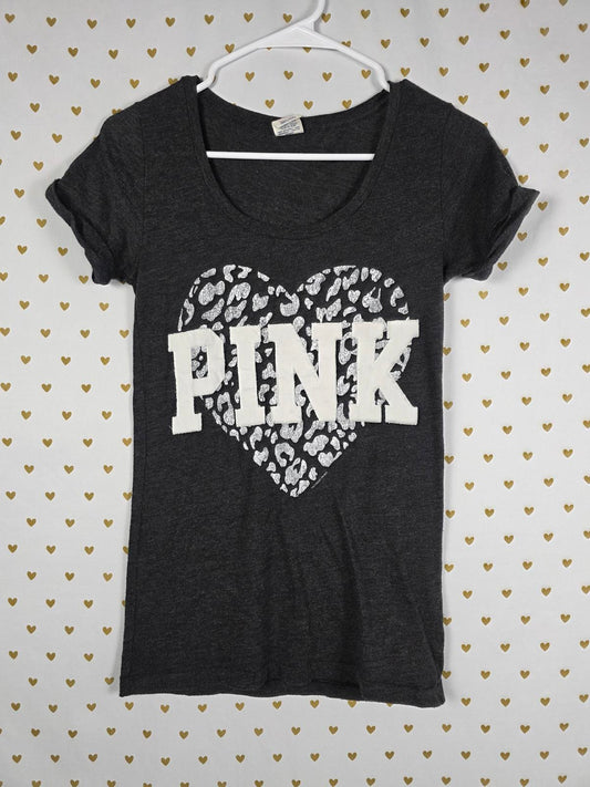 Victorias Secret PINK VINTAGE HTF Cheetah Leopard Tee Shirt V Neck Heart XS