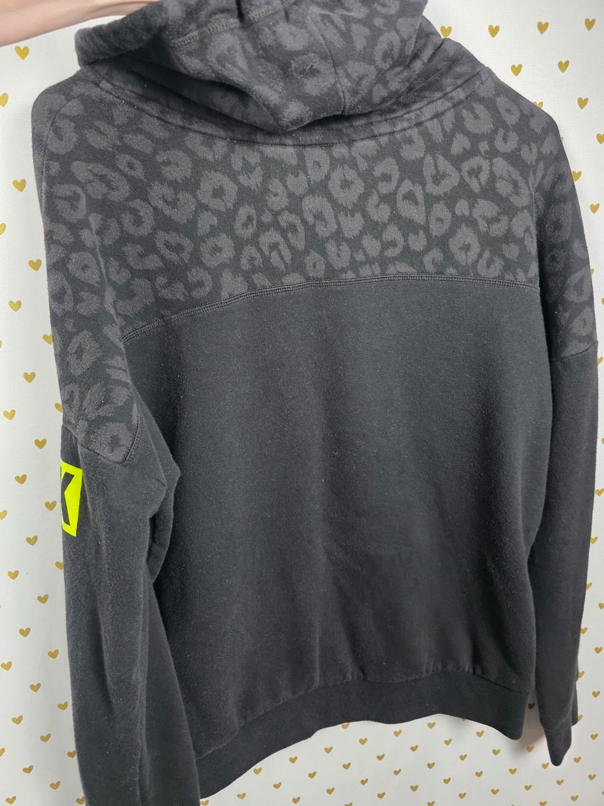 Victorias Secret Pink CHEETAH LEOPARD Slouchy Sweater Shirt Cowl Neck Medium