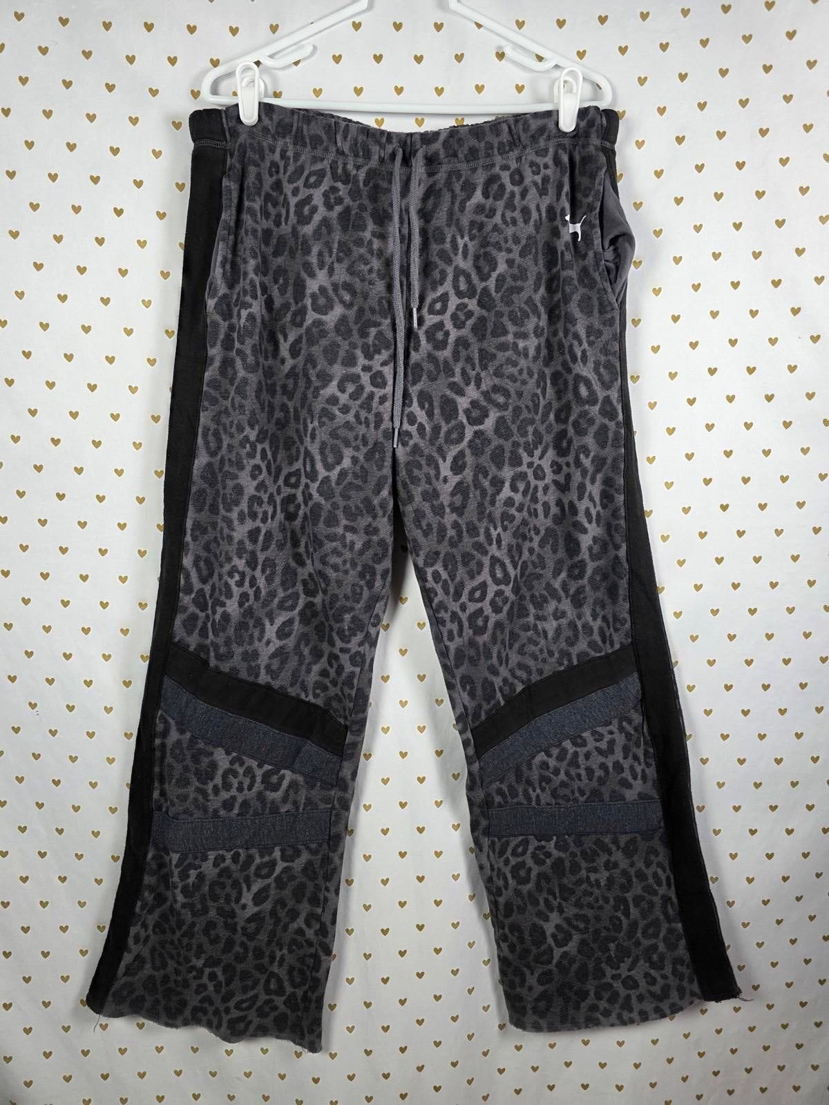 Victorias Secret PINK Flare Sweatpants LEOPARD CHEETAH grey Logo Sweats LARGE