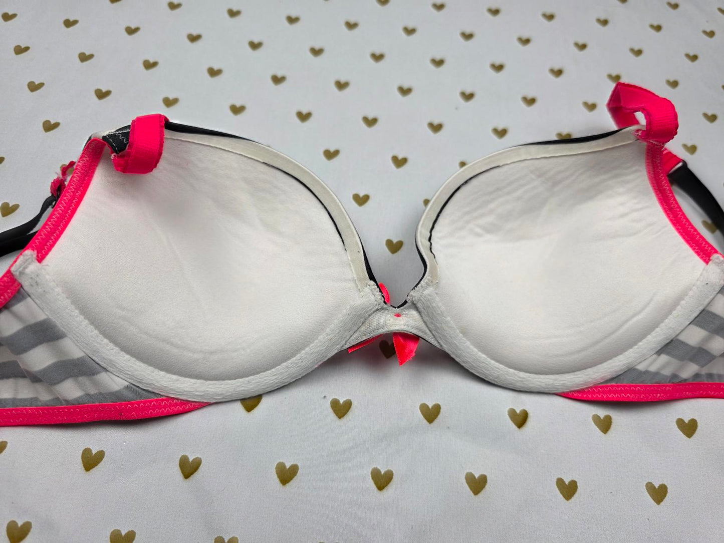 Victorias Secret STRIPED  VERY SEXY Push Up Bra 32C