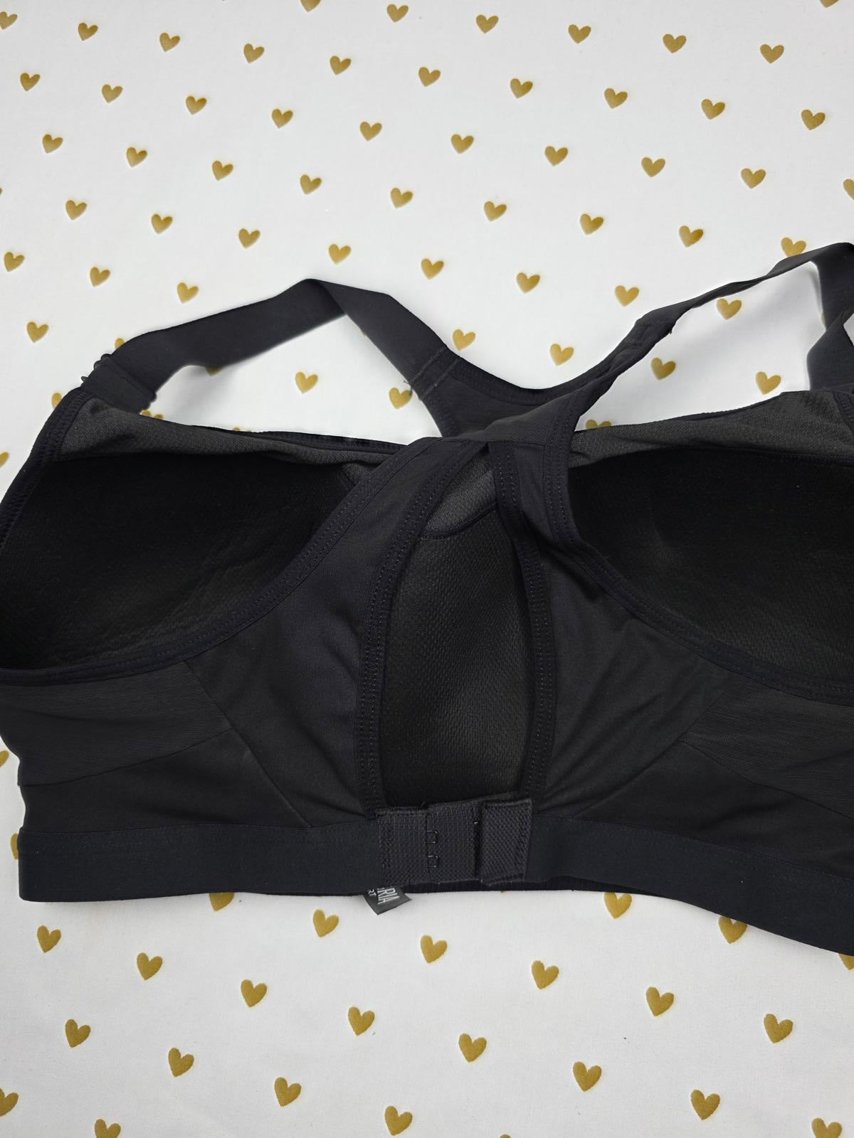 Victorias Secret Black INCREDIBLE Sports Bra Lightweight 34D Tank