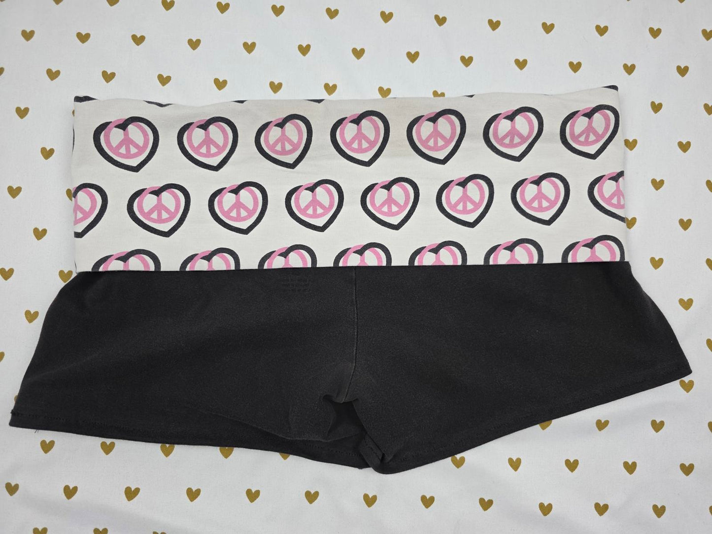 Victorias Secret PINK VINTAGE Y2k PEACE HEARTS Foldover Yoga SHORTS MEDIUM htf