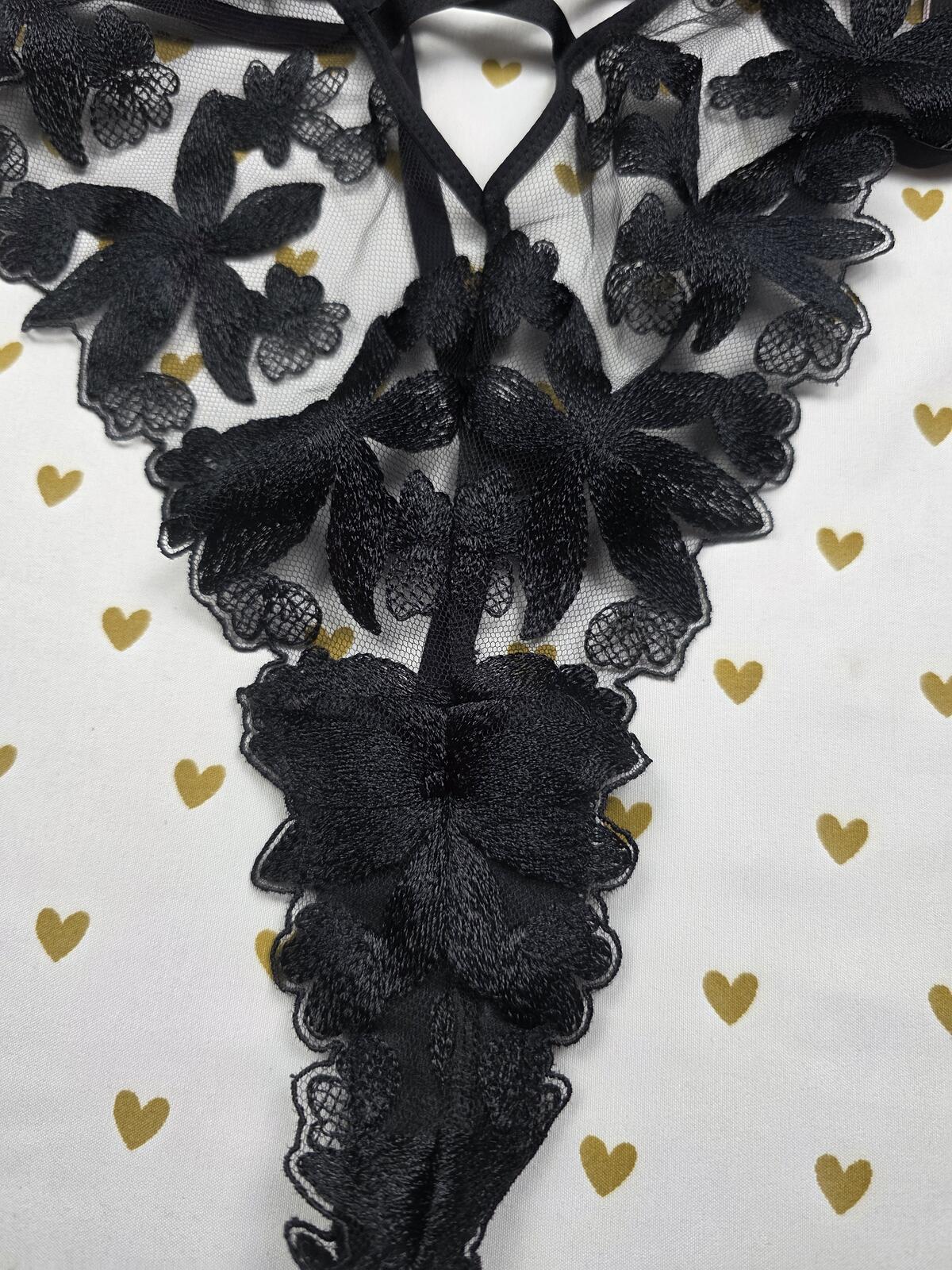 Victorias Secret EMBROIDERED Cutout Teddy Applique V String Thong Caged MED