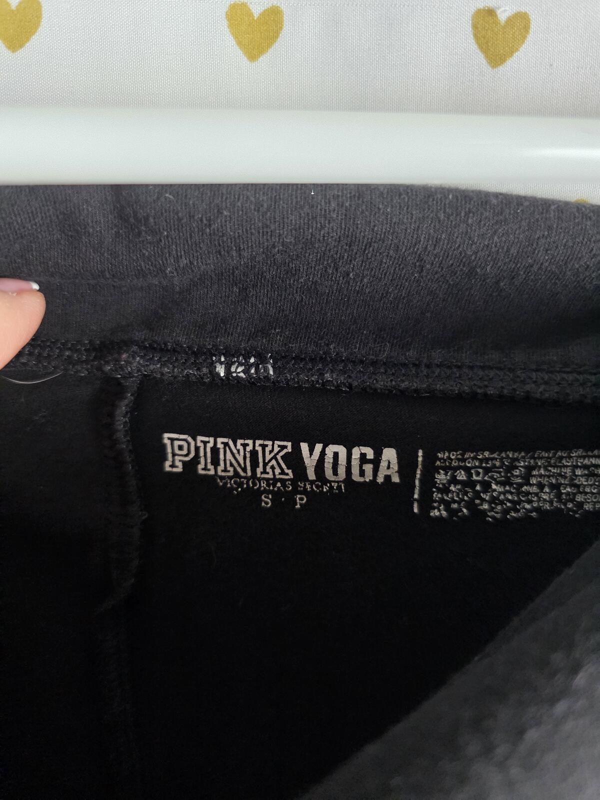 Victorias Secret PINK VINTAGE Foldover BLING Yoga Pants Geometric Capri SMALL