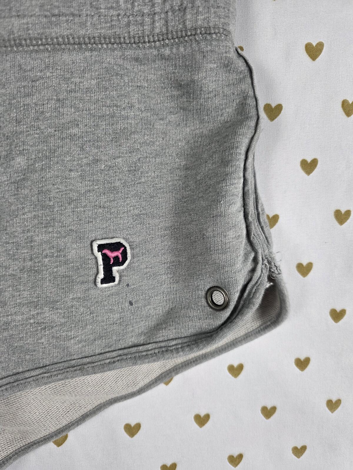 Victorias Secret PINK BOOTY SHORTS Grey Logo Grommet VINTAGE y2k '07 MEDIUM