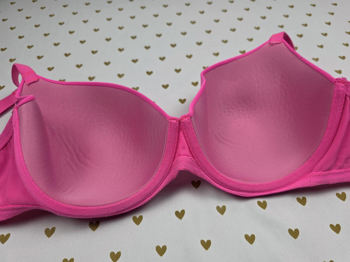 Victorias Secret Hot Pink 36D Wear Everywhere Lightly Lined Bra