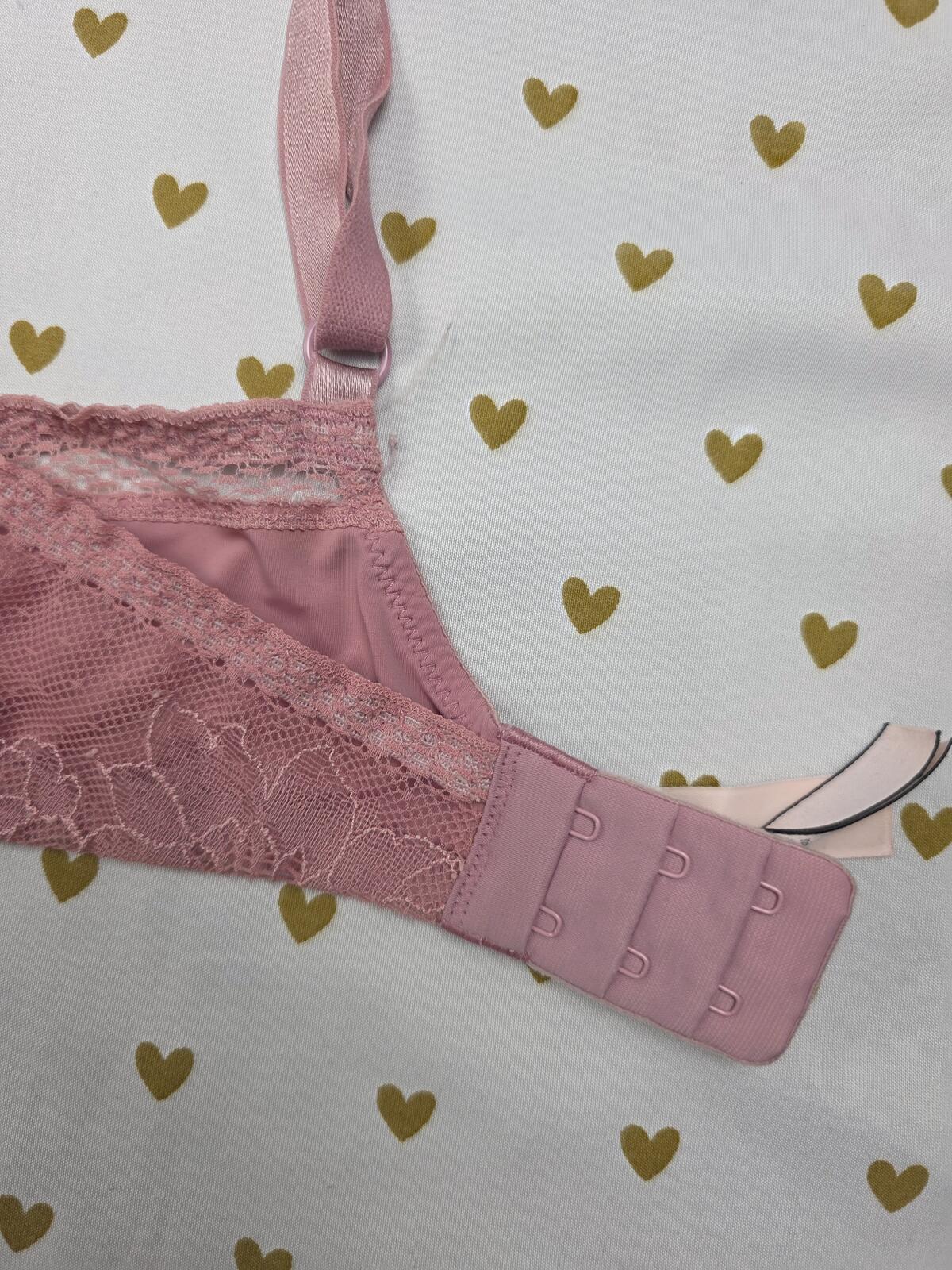 Victorias Secret Rose T Shirt Full Coverage Push Up Bra 32DD
