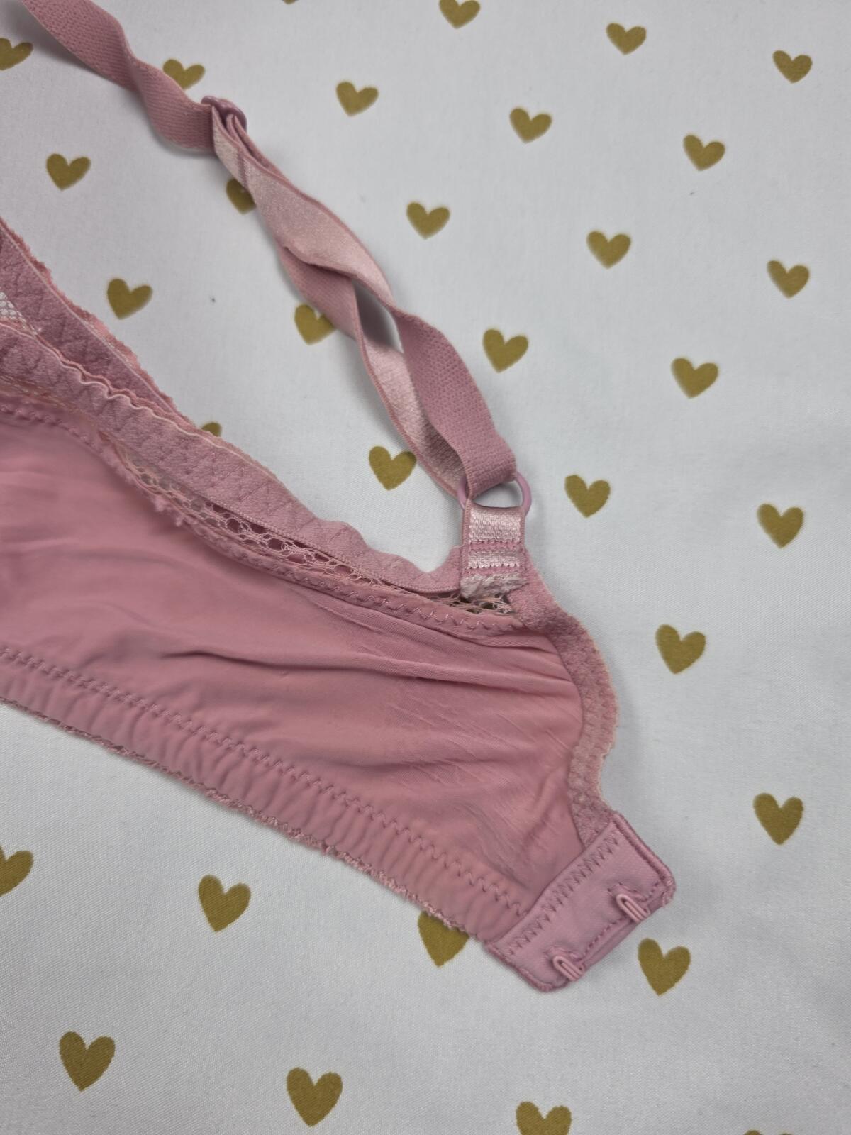 Victorias Secret Rose T Shirt Full Coverage Push Up Bra 32DD