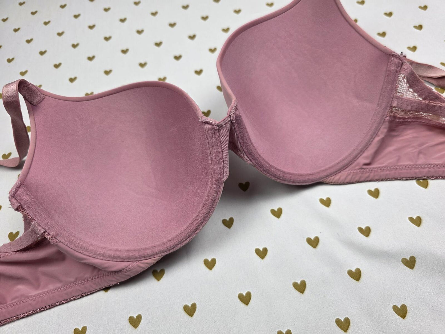 Victorias Secret Rose T Shirt Full Coverage Push Up Bra 32DD
