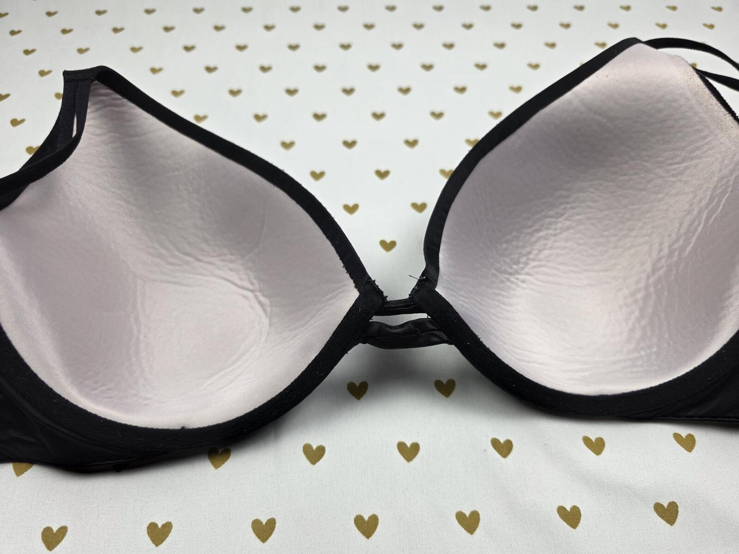 Victorias Secret Black Satin VERY SEXY Lightly Lined Plunge Bra 34DD