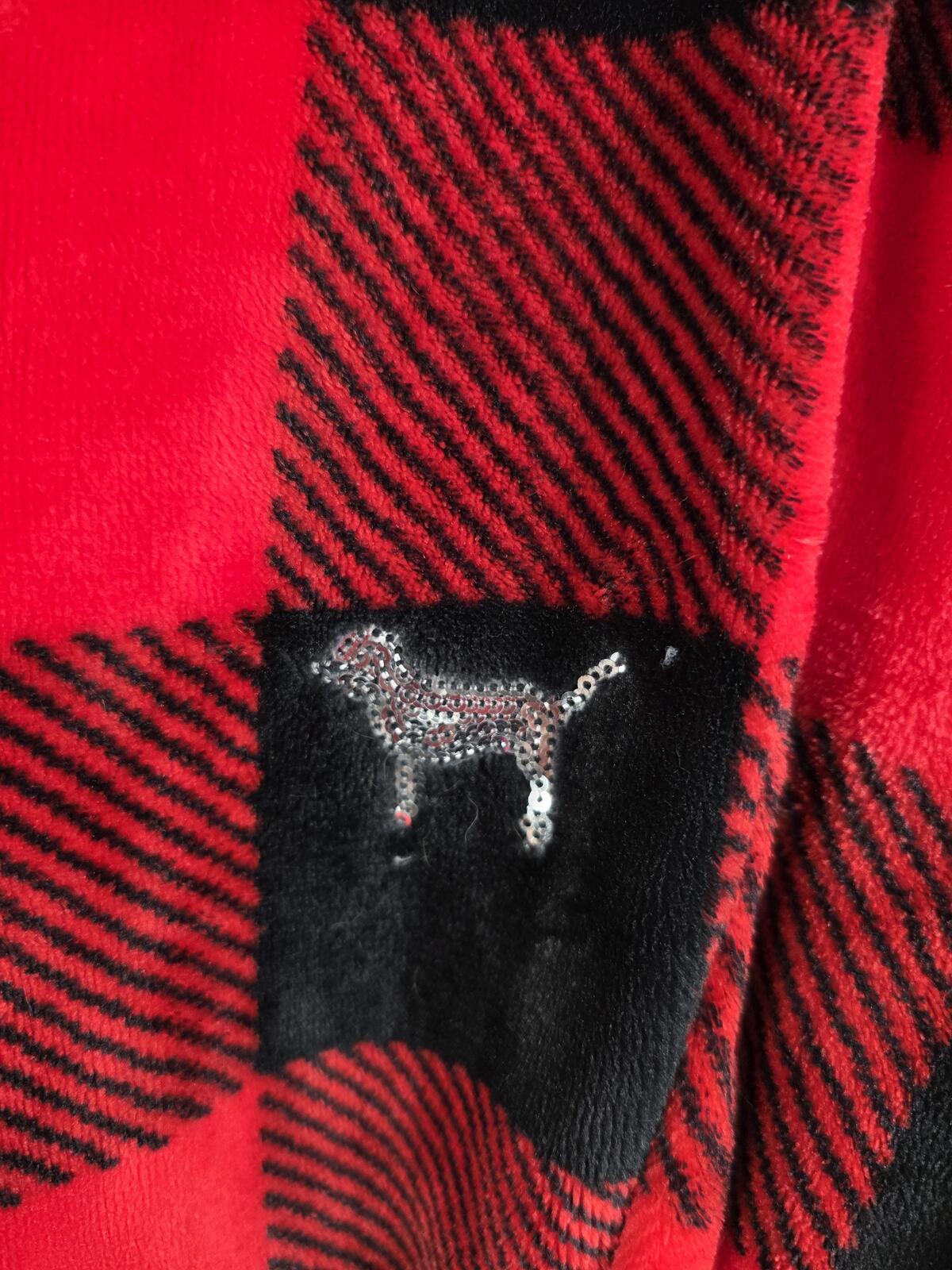 Victorias Secret Satin Silky Robe BUFFALO PLAID BLING SEQUINED Plush Hooded xs s