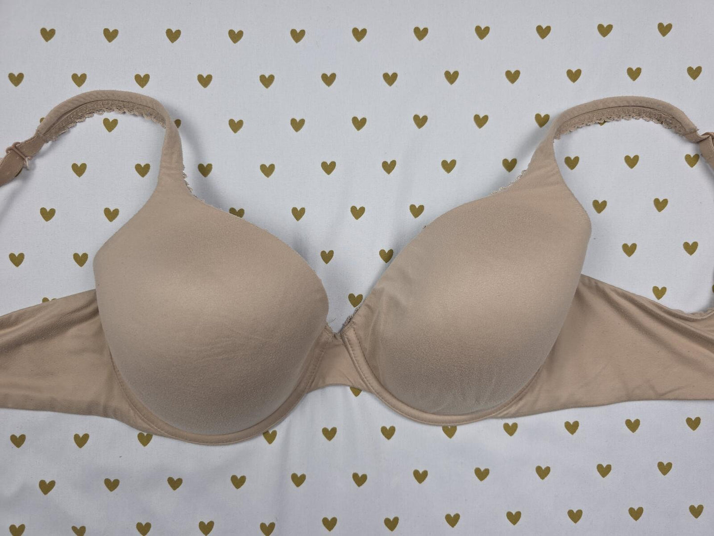 Victoria's Secret Beige Body By Victoria Lined Perfect Coverage bra 32DD