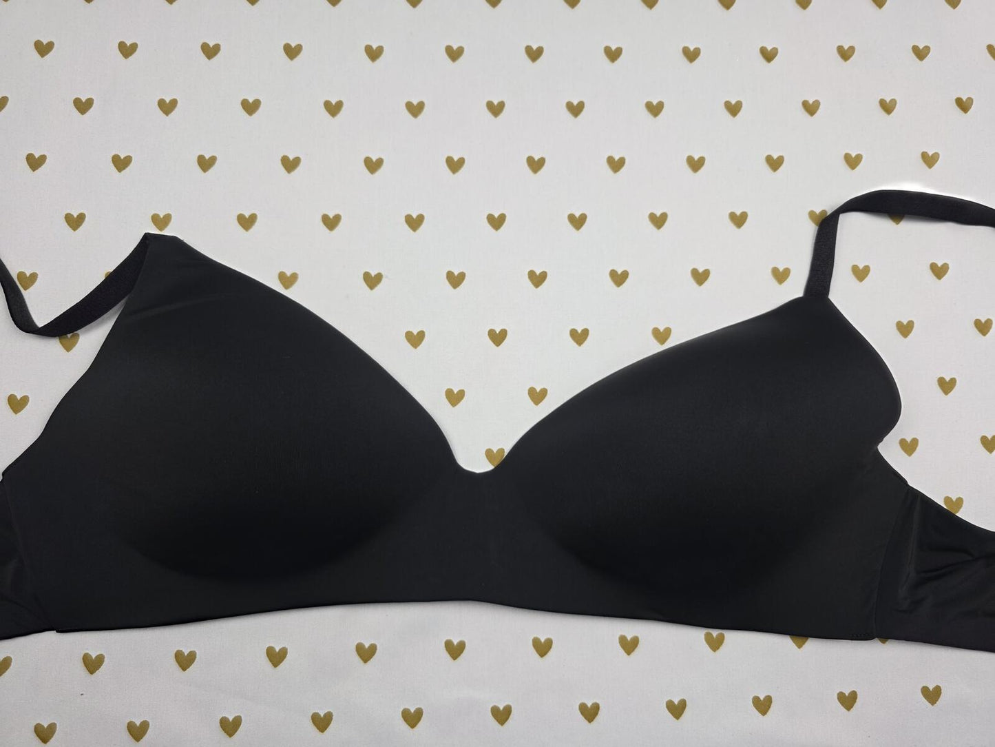 Victorias Secret Black Wireless NO WIRE T shirt lightly Lined Bra 36D