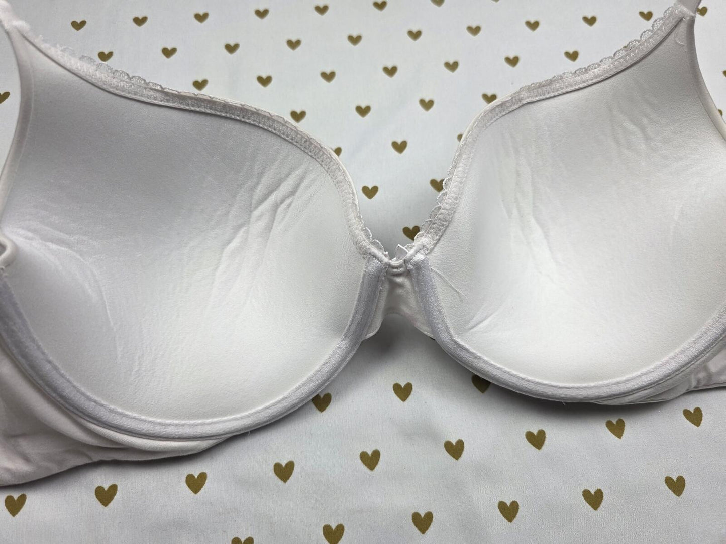 Victoria' Secret white Satin Body By Victoria Perfect Shape Bra 38C