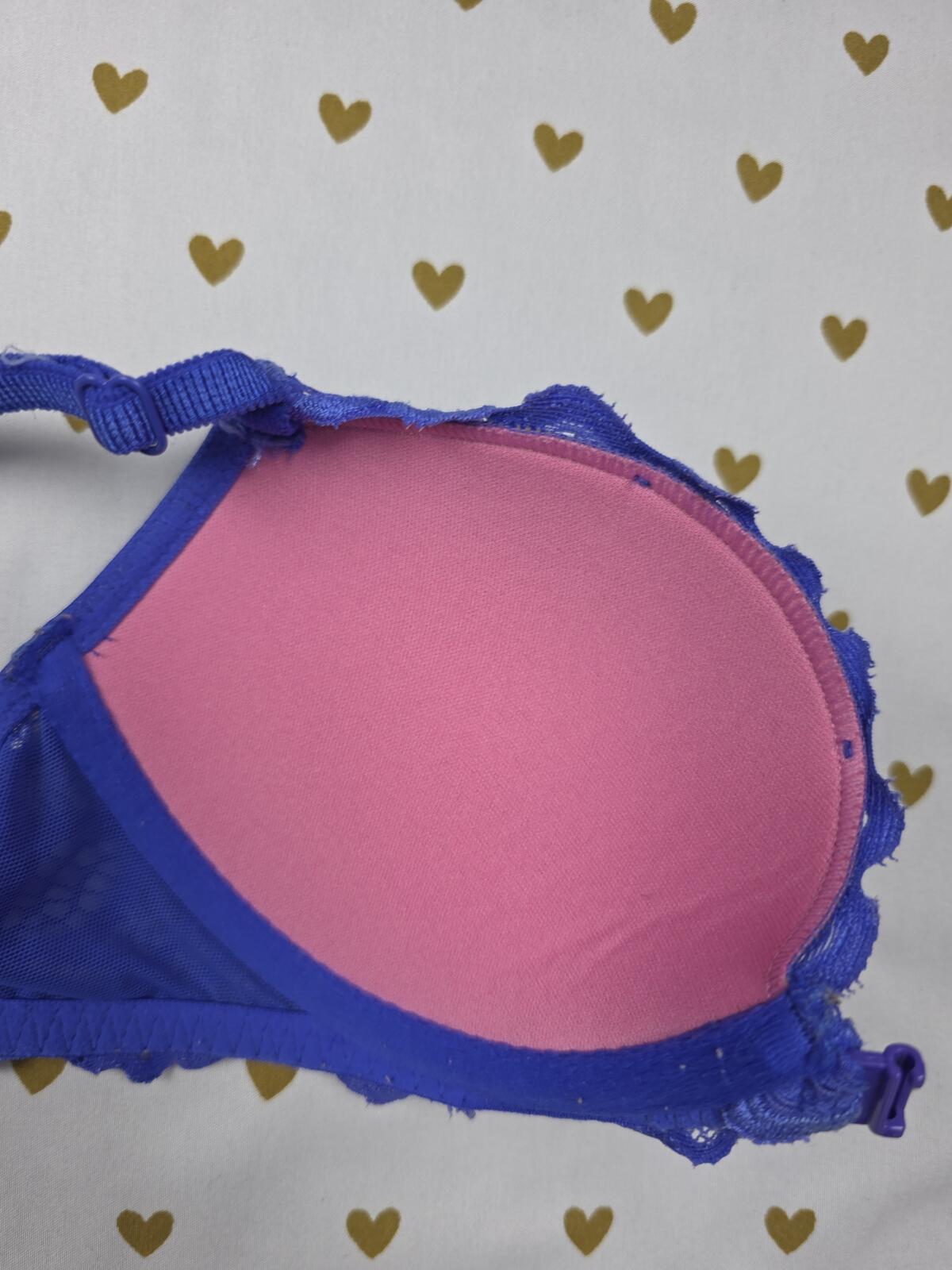 Victorias Secret PINK Front Close Racerback Lace 34A Date Bra