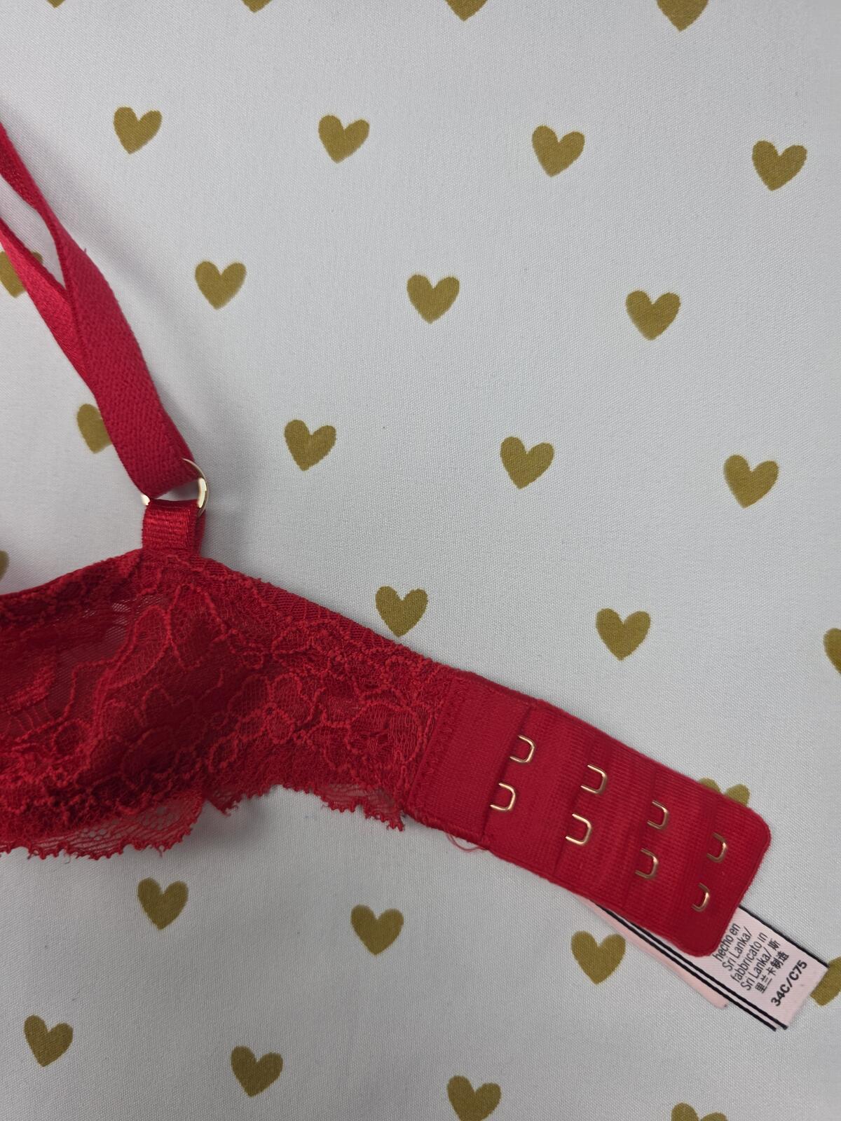Victorias Secret Red Lace Wireless No Wire Bra DREAM ANGELS Padded 34C