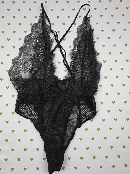 Victorias Secret Black Sheer Strappy Lace Bodysuit Teddy MEDIUM Cheeky Lingerie