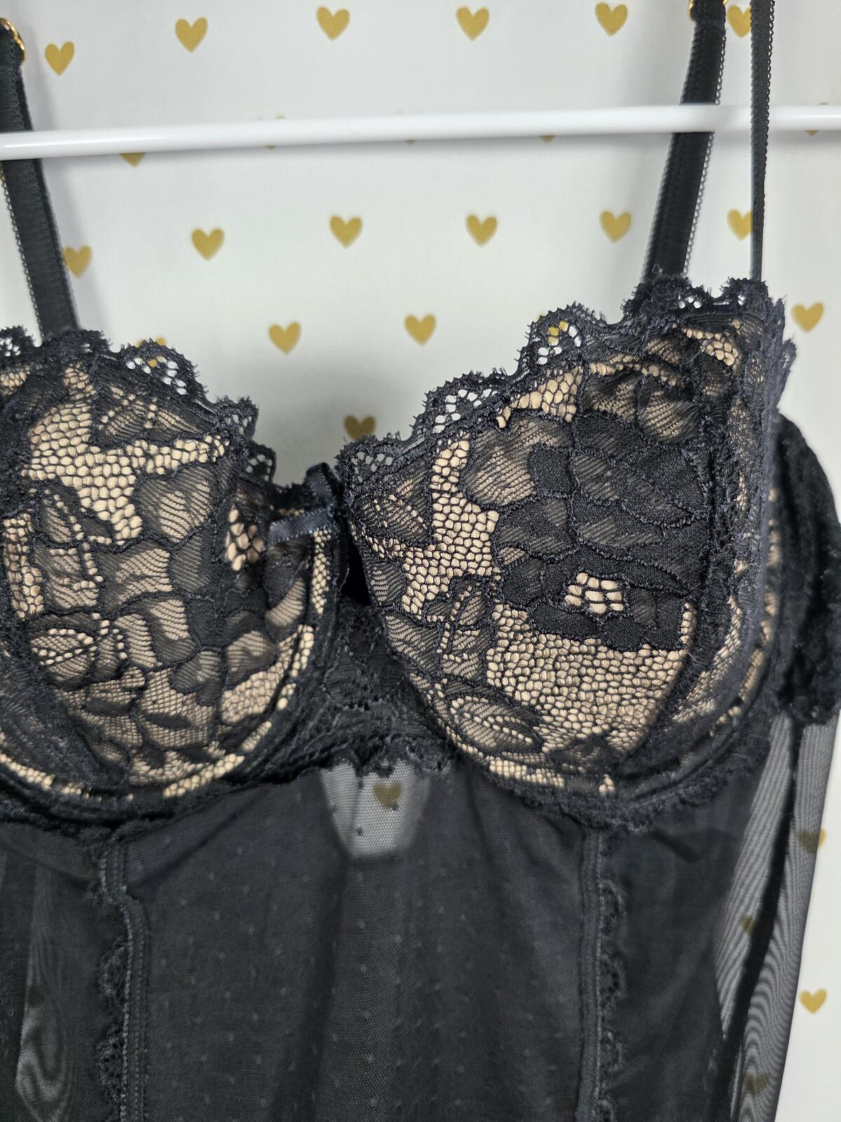 Victorias Secret very sexy Underwire 36C Push Up Lingerie Nightie convertible