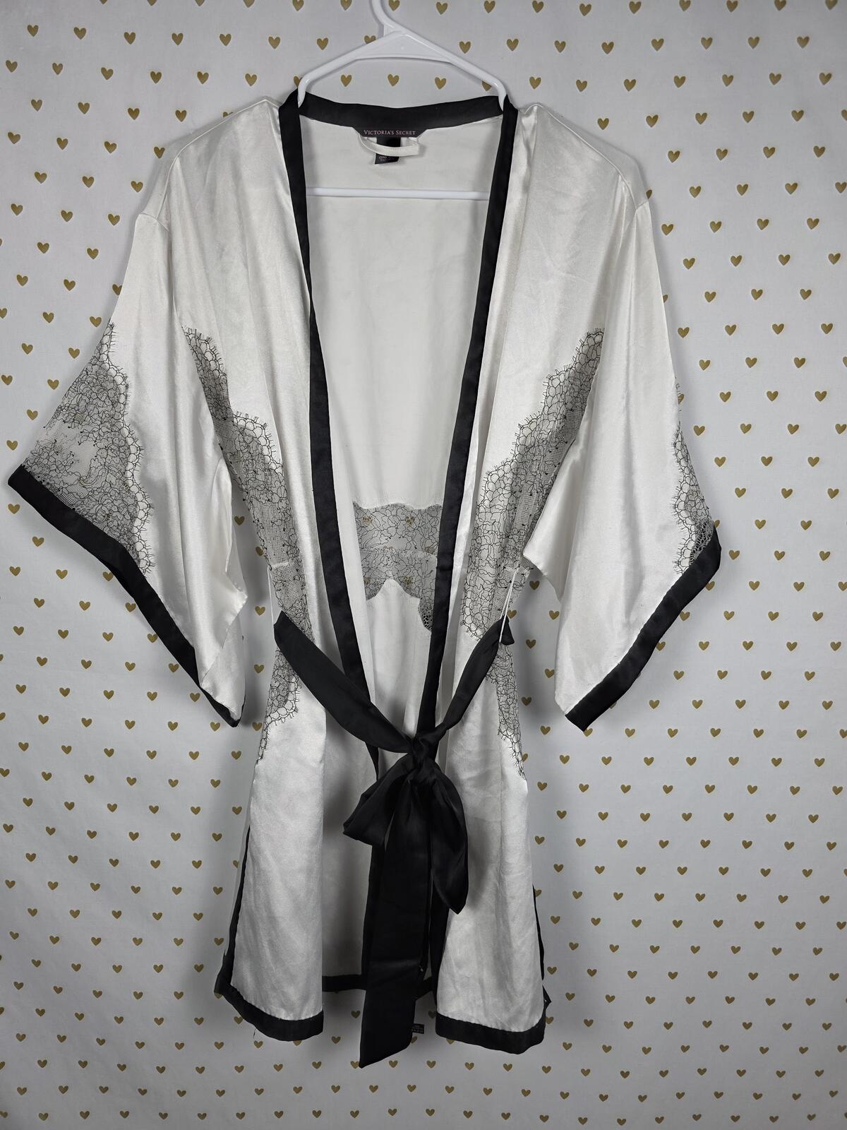 Victorias Secret Satin Silky Robe White Kimono Lounge Lace ONE SIZE FITS ALL