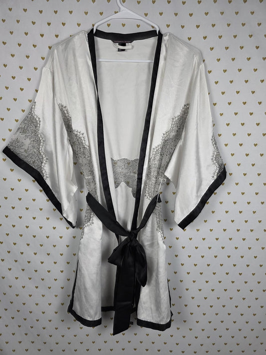 Victorias Secret Satin Silky Robe White Kimono Lounge Lace ONE SIZE FITS ALL