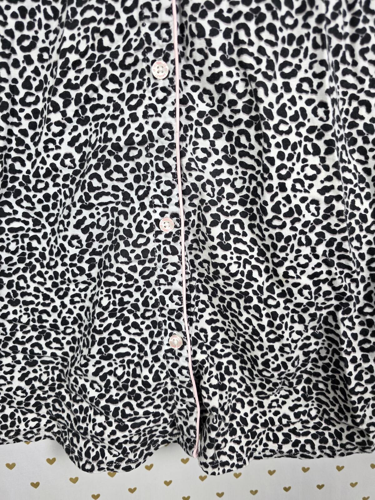 Victorias Secret Medium Cheetah Leopard Long sleep shirt nightgown Pajamas