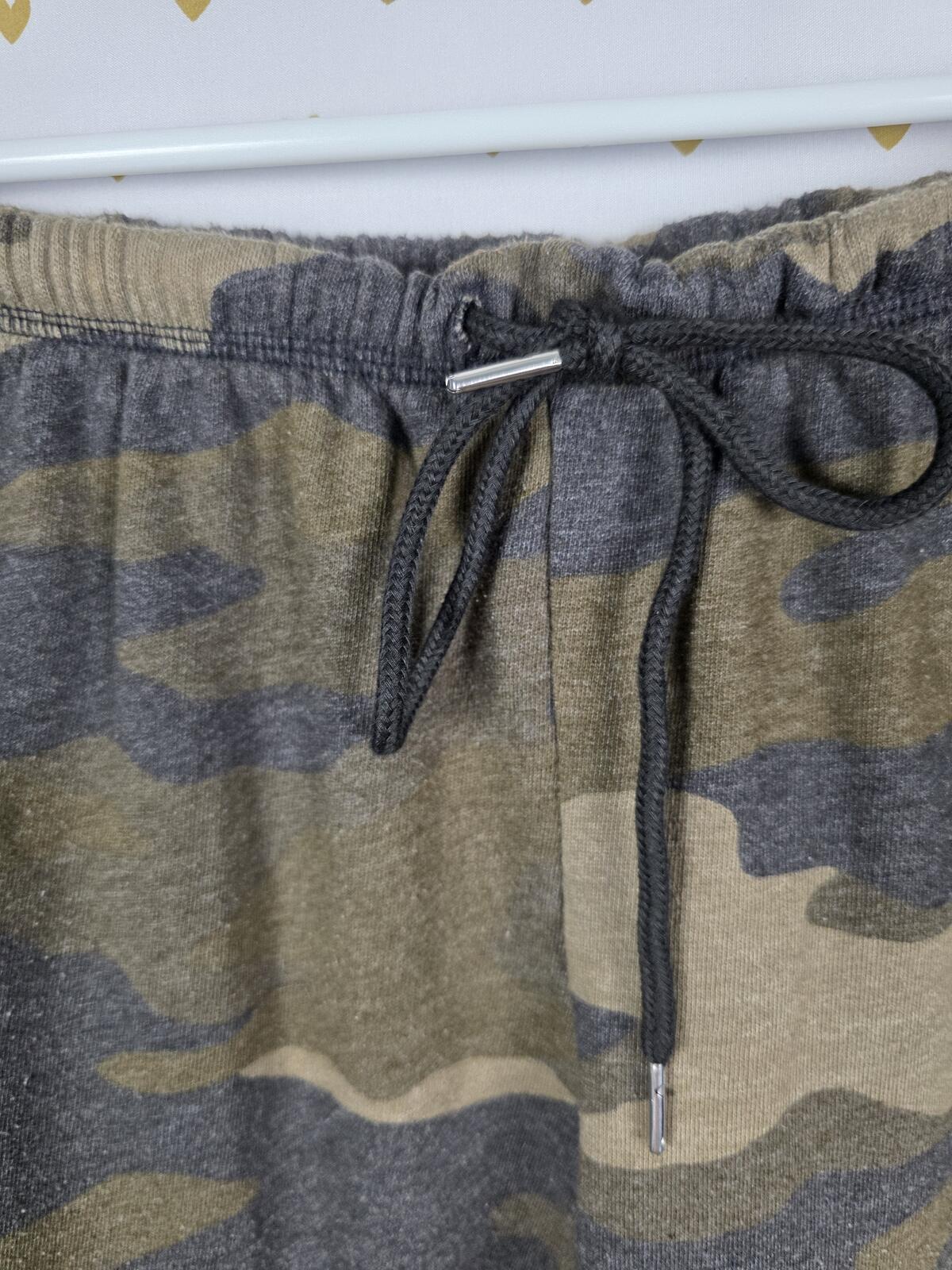 Victorias Secret PINK CAMO BLING Sequined Sweats Sweatpants Joggers SMALL