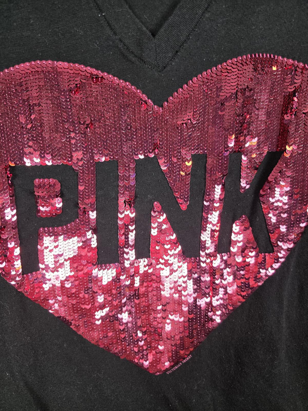 Victorias Secret PINK Vintage HEART HTF Y2k Bling Logo Black V neck Tee shirt L