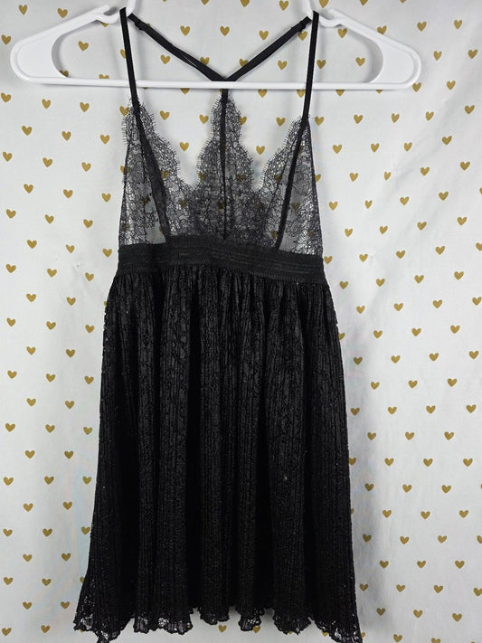Victorias Secret sexy pleated black lace accent babydoll nightie lingerie xs
